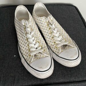 White and gold polka dot Converse All Star shoes